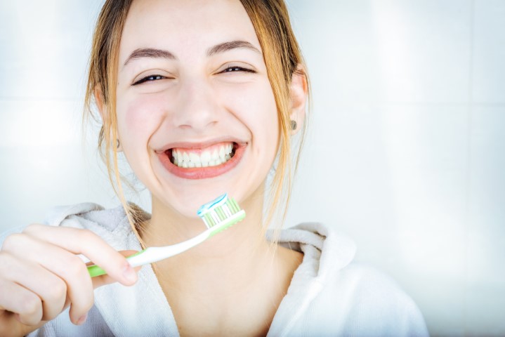 Ποια είναι η κατάλληλη ώρα για να βουρτσίσουμε τα δόντια μας;
